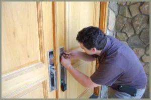 Locksmith Solution Services San Diego, CA 619-215-9196 - 68-44-4