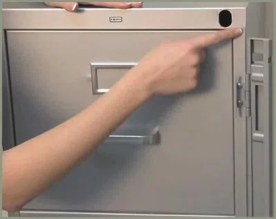 Locksmith Solution Services San Diego, CA 619-215-9196 Locksmith Solution Services San Diego, CA 619-215-9196 - 68-44-9